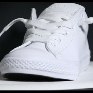 All white Leather Converse Women’s 7.5. Rare!